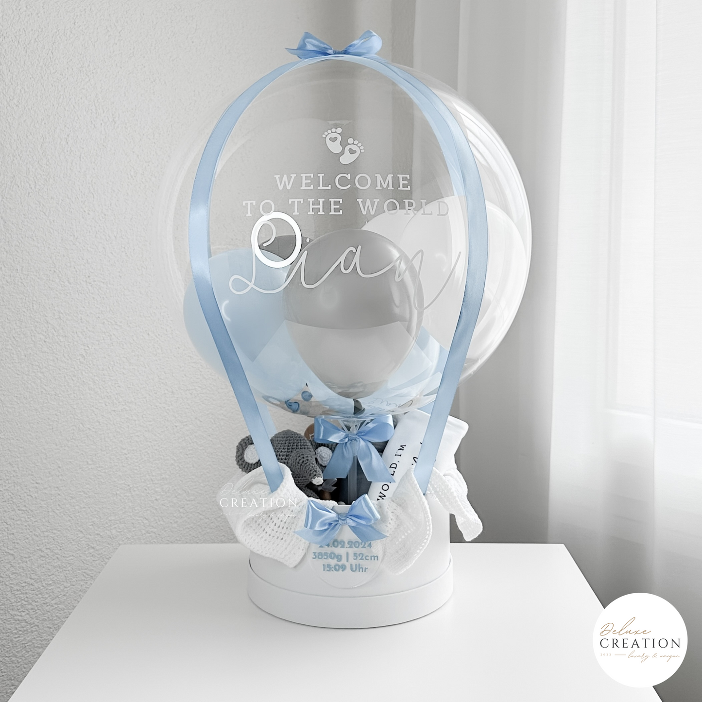 Welcome to the World  - Balloongift in blue with Set in gray